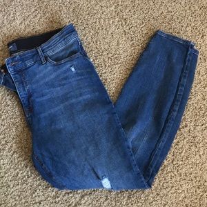 Old Navy highrise rockstar jeans w/ slimming panel